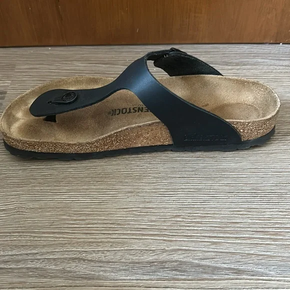 Birkenstock Gizeh Buro-flor thong sandal, like new, black size 40. Worn once - Picture 6 of 8